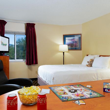 Mcm Elegante Suites (Adults Only) Колорадо-Спрингс Экстерьер фото